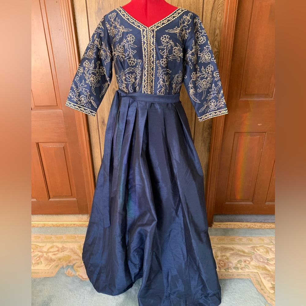 Wayward Fancies embroidered navy dress - size L